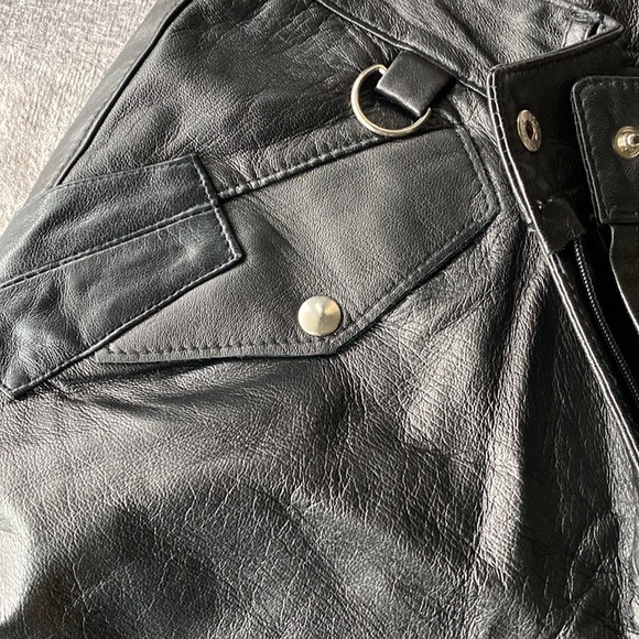 Black leather cargo pants. Genuine leather. Size extra small/27. - Picture 3 of 7